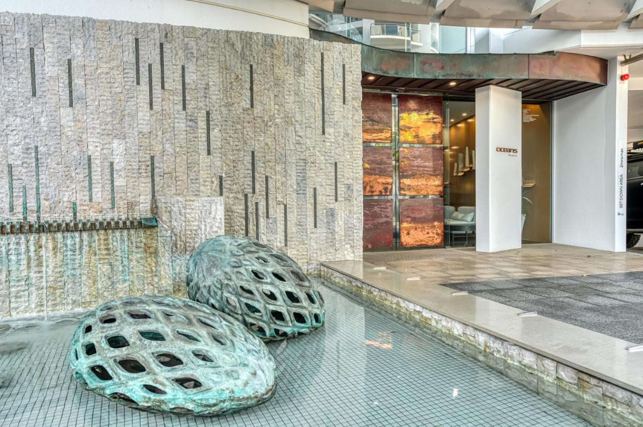 Oceans Mooloolaba Hotel Bagian luar foto